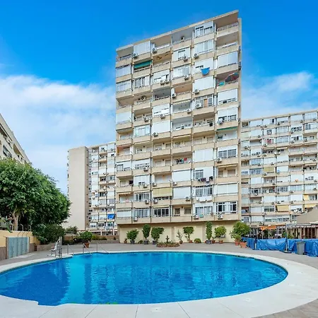 797 - Hermoso Reformado En V Torremolinos